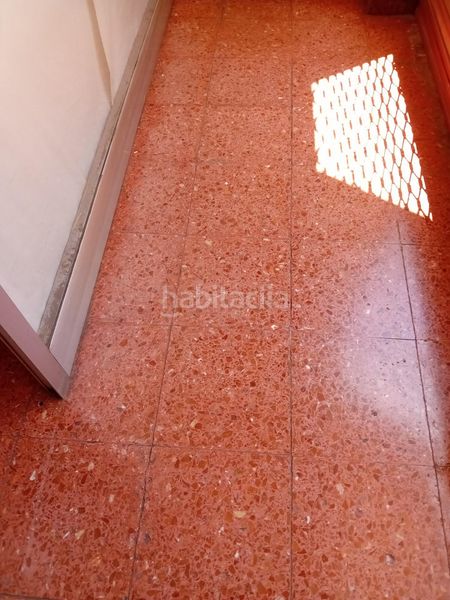 Foto d42b5757-0d26-4c75-ac9d-bed27fcddd85. Local comercial a Eixample Mataró