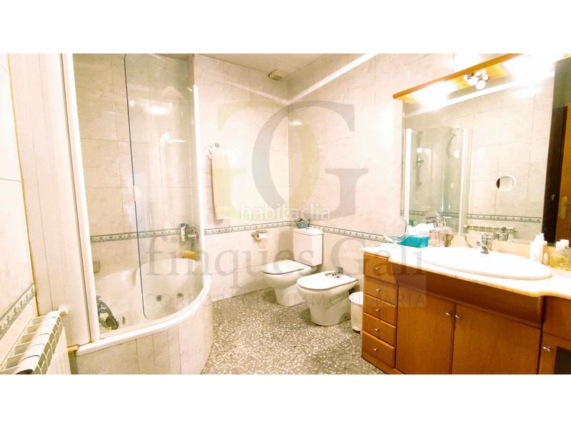 Foto 03fb2c2c-eee8-446b-ae38-887d10565fb2. Haus mit parking in Castellbell i el Vilar