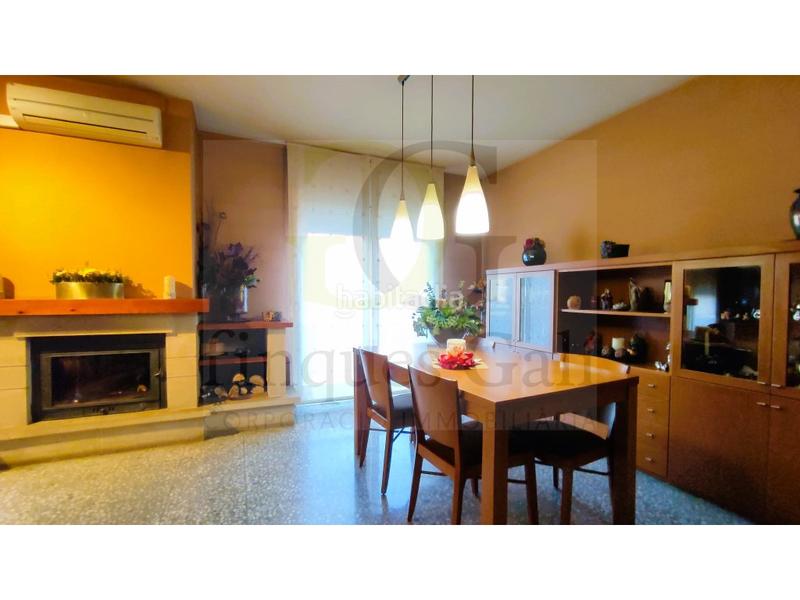 Foto b0aac7fe-d49d-4e3c-9eea-384afe2d2249. Haus mit parking in Castellbell i el Vilar