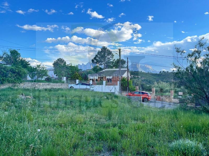 Foto d2710a79-cadf-4865-a0b6-1810b08ab09e. Terreny residencial a Castellgalí