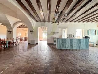 Location Bureau à Sallent. Sallent  oficina o local en una finca de la época de 405m2 ideal