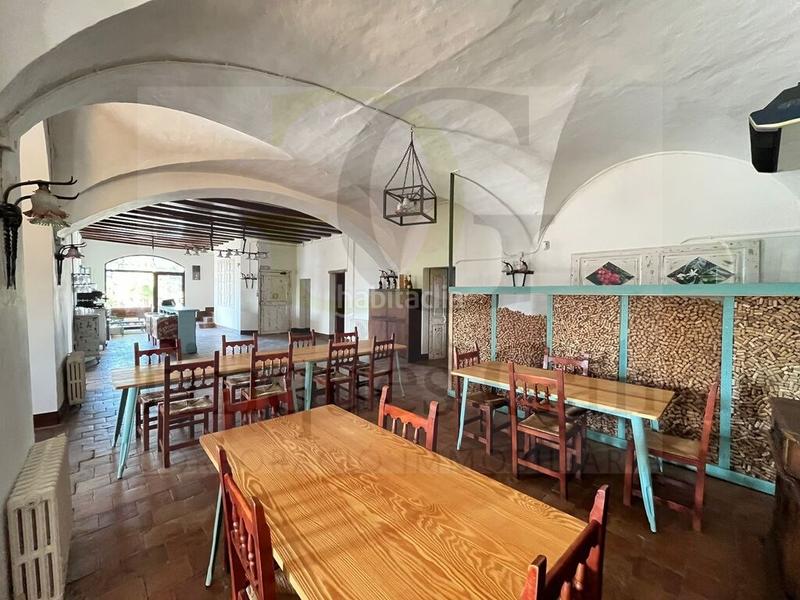 Foto e945a35e-5a32-47a0-ad21-8fc9909f81e6. Location bureau dans Sallent