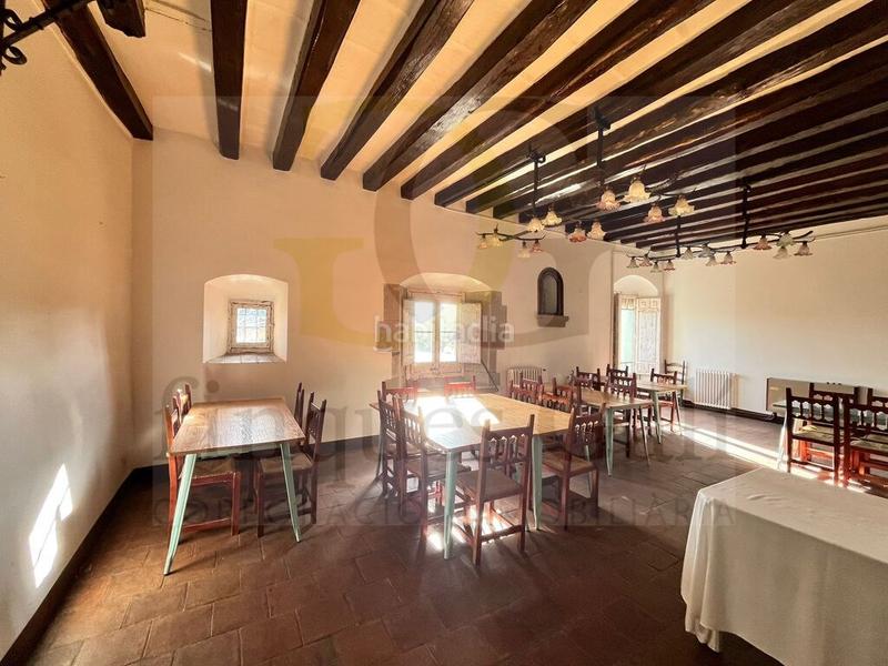 Foto 3cbb0099-496d-43ea-bc77-167068509c80. Miete büro in Sallent