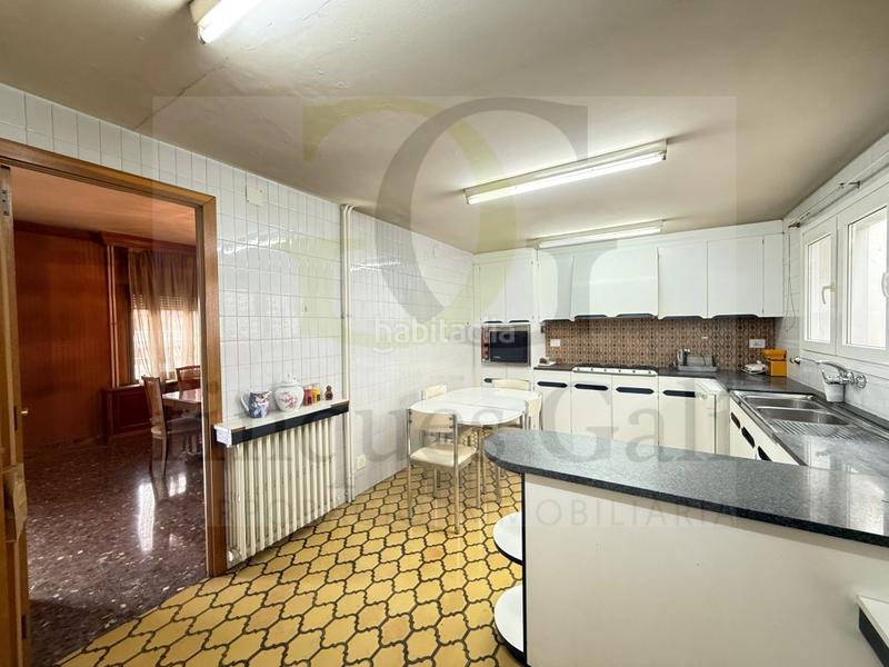 Foto b5fe690d-9656-464d-80ac-005a78623120. Appartamento con parcheggio in Centre - Passeig i Rodalies Manresa