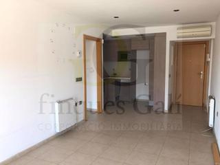 Lloguer Pis a Carretera de Vic - Remei. Manresa  piso de 1 habitación con salida a balcón ideal para sol