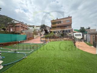 Maison à Pont de Vilomara i Rocafort (El). Pont de vilomara  espectacular casa de lujo con piscina interior