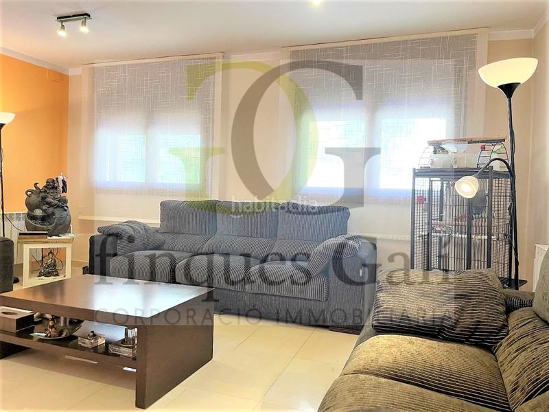 Foto 529a1bf4-2924-47c1-b29c-6bdf19ea1a04. Casa amplia y acogedora casa en venta en Castellgalí