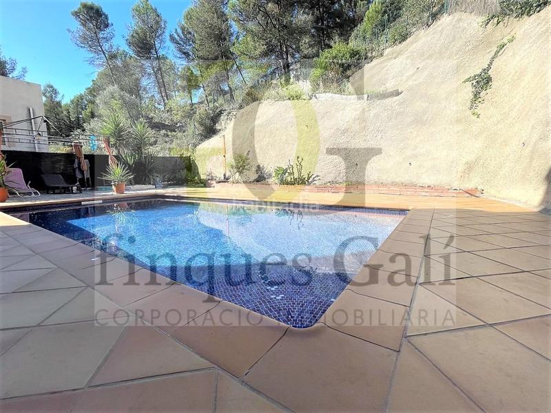 Foto 53eabfe4-2931-4e09-a08f-53ab1aa59218. Casa amplia y acogedora casa en venta en Castellgalí