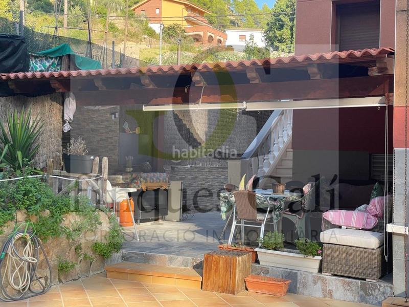 Foto d39469df-24a8-417e-a5bf-bf0036d17aaf. Casa amplia y acogedora casa en venta en Castellgalí