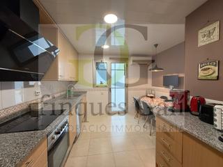 Pis a Valldaura-Carretera de Cardona. Manresa  piso de 3 habitaciones con balcón, dos plazas de aparca