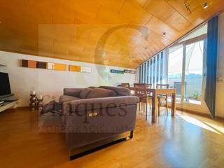 Duplex à Sant Fruitós de Bages. Dúplex céntrico, invertido y esquinero en sant fruitós de bages