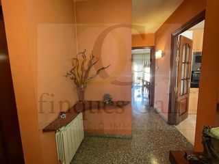 Maison  Avinguda catalunya. Casa unifamiliar adosada con 3 habitaciones, 2 suites, dos garaj