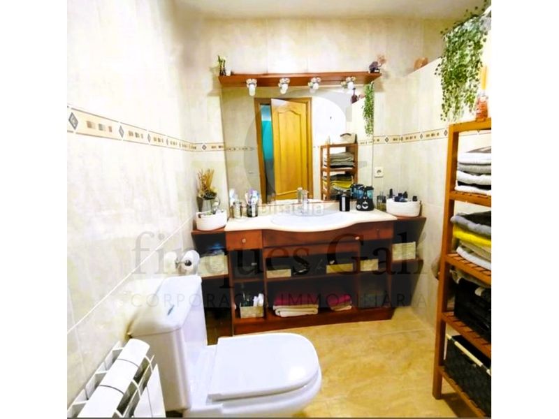 Foto 0476acea-0e4a-4398-9140-ad3c9d523de9. Casa amb aparcament a Olvan