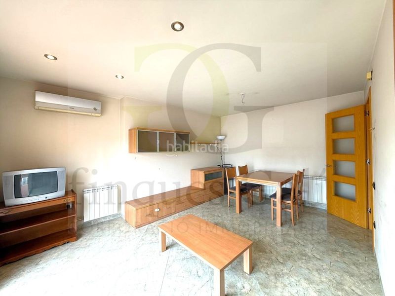 Foto 6bdfd16d-8708-4fd1-bc25-64267a942e32. Casa  adosada de 6 habitaciones con jardín y garaje ideal para familias en el bosquet en Sant Fruitós de Bages