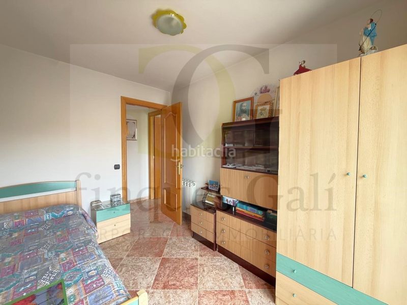 Foto 6f04fd9e-fa52-4a75-b649-6c8a21e778cf. Casa  adosada de 6 habitaciones con jardín y garaje ideal para familias en el bosquet en Sant Fruitós de Bages