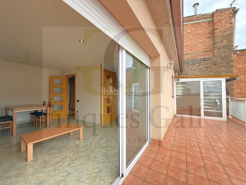 Foto ae75c629-13e6-4403-b0c9-1413518f4a33. Casa  adosada de 6 habitaciones con jardín y garaje ideal para familias en el bosquet en Sant Fruitós de Bages