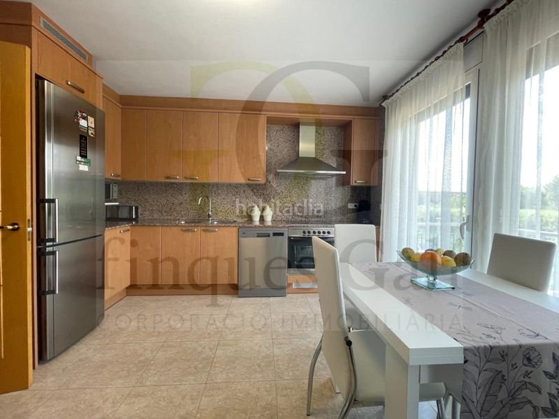 Foto 5fc99e69-280e-4e67-9d09-7f0f9e3b2baf. Casa amb aparcament a Artés
