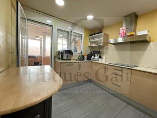 Appartamento  Calle sant pere regalat. Pont de vilomara bajo de 3 habitaciones con terraza cubierta, pa