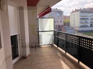 Rent Flat in Font dels Capellans - Sagrada Familia. Manresa . piso de 2 habitaciones con balcón y trastero, ideal pa