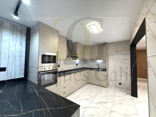 Casa a Balsareny. Balsareny  casa adosada totalmente reformada de 5 habitaciones i