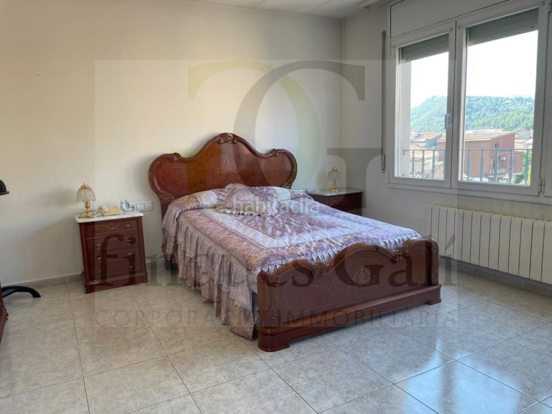 Foto 3b4029f3-eb6a-40f8-a531-adc29e81ca25. Casa amb aparcament a Sallent
