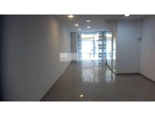 Local Comercial a Tona. Local comercial en venta