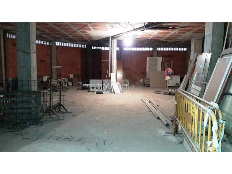 Foto c518e5a9-8e11-4016-b110-c2af15a37023. Local comercial  en venta en Centre Vic