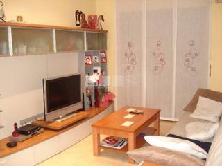 Etagenwohnung in Centelles. Piso en venta