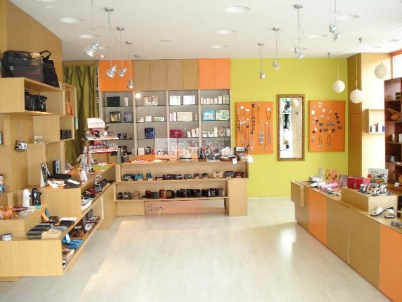 Foto c814972a-6dd8-4bea-bc46-13066e0ac851. Local comercial a Tona