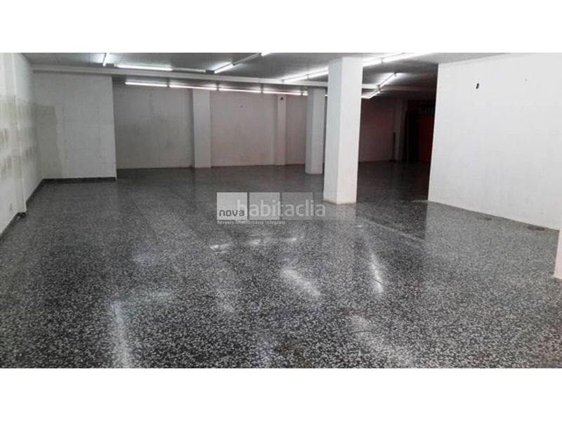 Foto be43646a-9a54-4d06-8937-9631f621f893. Local comercial a Tona