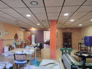 Local Comercial en Tona. Local en venta en tona