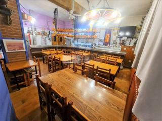 Local commercial à El Sucre-El Nadal. Se vende barrestaurante con vivienda incluida en la zona univers