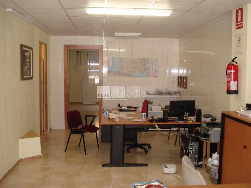 Foto 234f31f1-c6f9-4b4d-80d9-bfea234d1e06. Local comercial a Tona