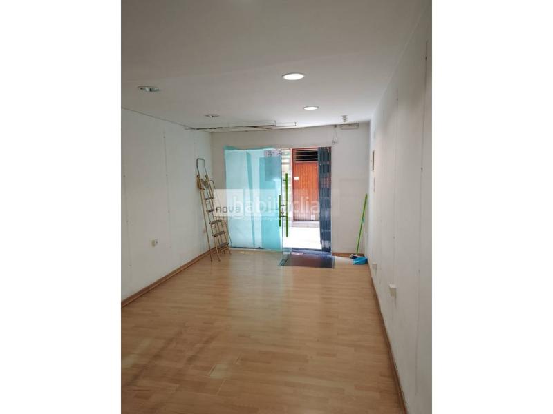 Foto 3a549d3d-5a42-4ec6-acc0-aab0601ff4cc. Rent business premise in Centre Vic