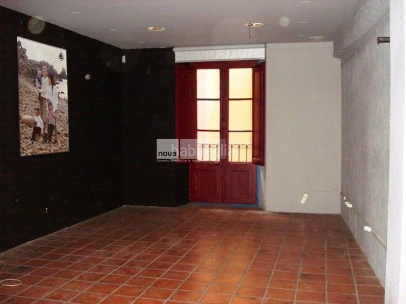 Foto 8038f77a-deea-4ff8-b507-3ca91de3a806. Alquiler local comercial alquiler de un local comercial centro histórico en Vic