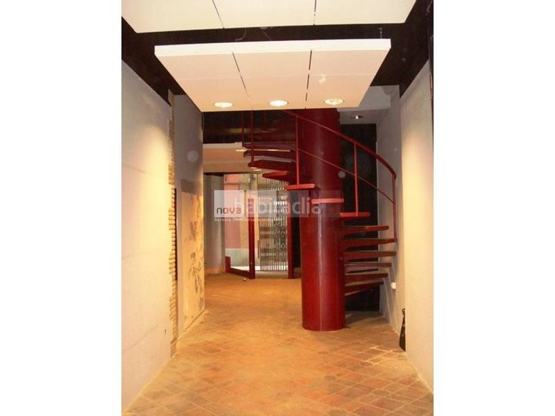 Foto 887c73f6-fcc2-4164-964d-0a690c0c861e. Alquiler local comercial alquiler de un local comercial centro histórico en Vic