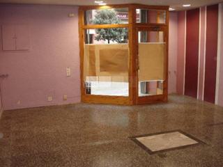 Lloguer Local Comercial a Tona. Local comercial en alquiler