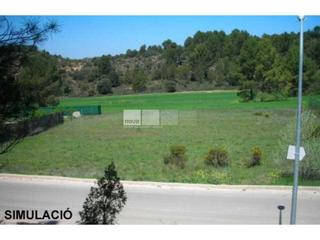 Industrial plot in Caputxins-Ambulatori. Solar en venta