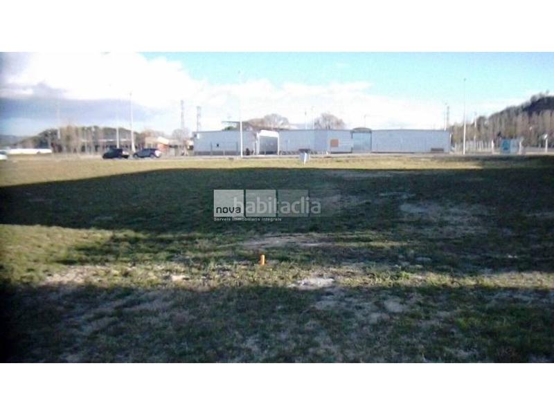 Foto 1c02e7c9-1ecc-42fe-98b7-91b42d5d4582. Solar industrial solar en venta en Gurb