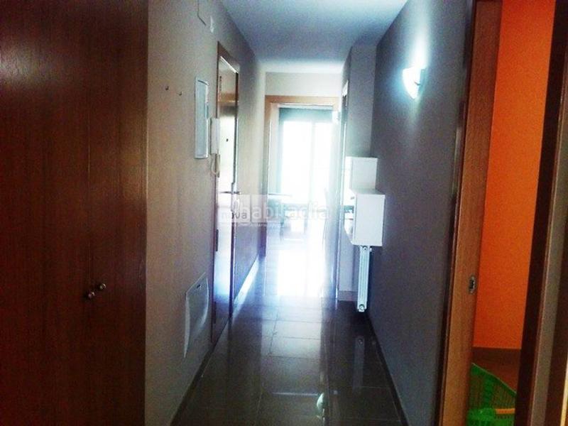 Foto 681c2acc-45c0-44cb-987f-9d6f382f37bf. Pis amb calefacció a Manlleu