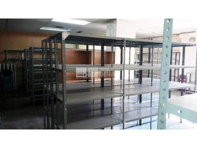 Foto 134dcf2b-e140-47cb-be7c-8b89d25cb29e. Affitto locale commerciale in Centre Vic