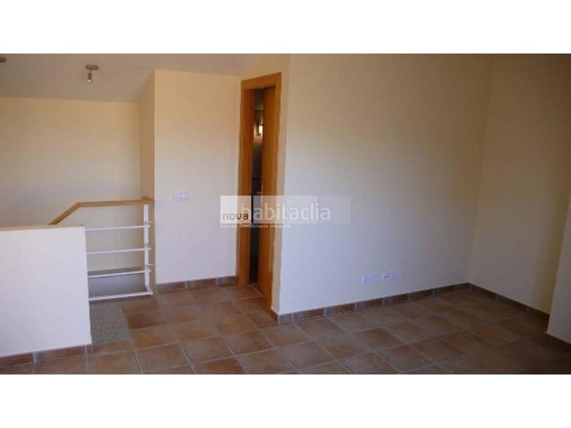 Foto 111f54ed-a1f4-4317-90b2-0ecb6fc281b2. Duplex con riscaldamento in Tona