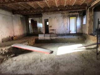 Lloguer Local Comercial a Tona. Local en venta en tona