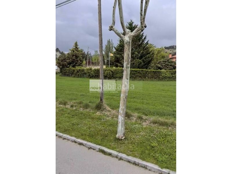 Foto 4f9b306c-0362-4361-b0f8-14c506dc8584. Terreno residenziale in Tona