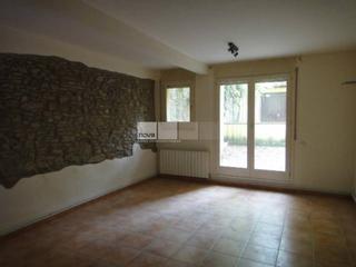 Location Appartement à Centre. Alquiler de un piso en vic, zona caputxinssanta clarahospital