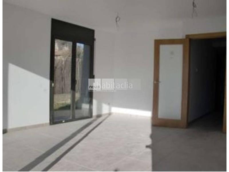 Foto 35746b40-0e9f-40af-8690-24166154794f. Maison avec chauffage parking dans Tona