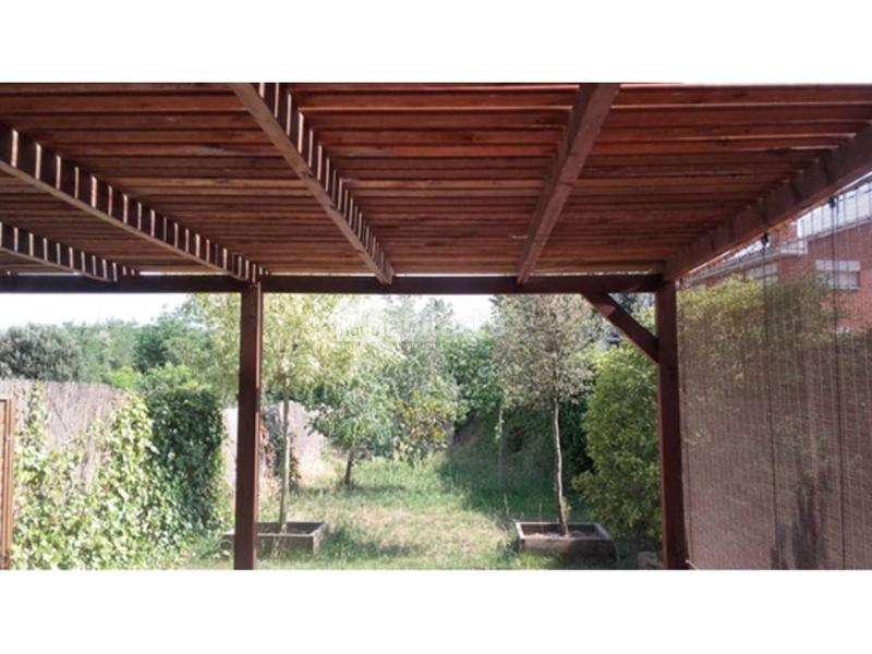 Foto 67161f9c-dd06-43ed-a2bd-6db498512217. Maison avec chauffage parking dans Tona