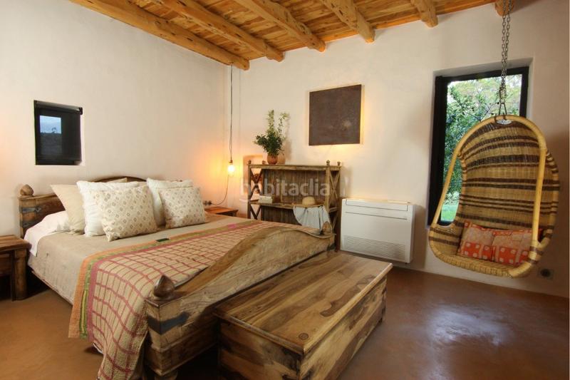 Foto 09454043-6eb7-4df0-bbda-005f269916d2. Masia amb xemeneia aparcament piscina a Formentera