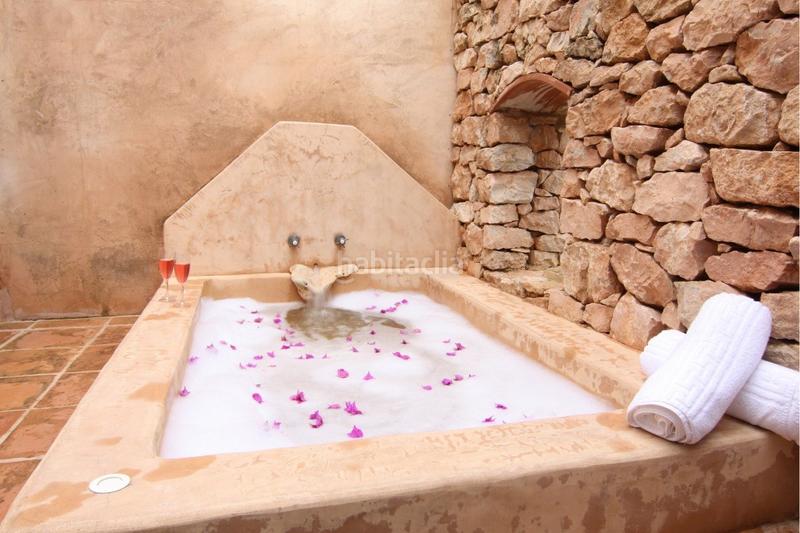 Foto 2b53fae7-524a-4efb-8bf8-31c1301ef98e. Masia amb xemeneia aparcament piscina a Formentera