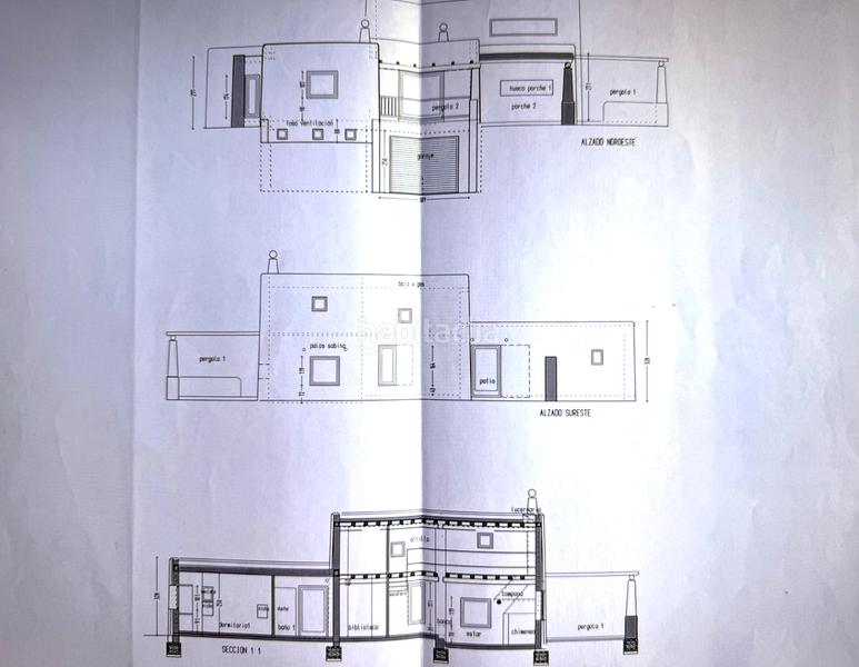 Foto 344fc002-ff70-458b-8f9d-3944723bcf7b. Masia amb xemeneia aparcament piscina a Formentera